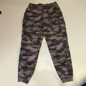 Lululemon Athletica Scuba High Rise Jogger